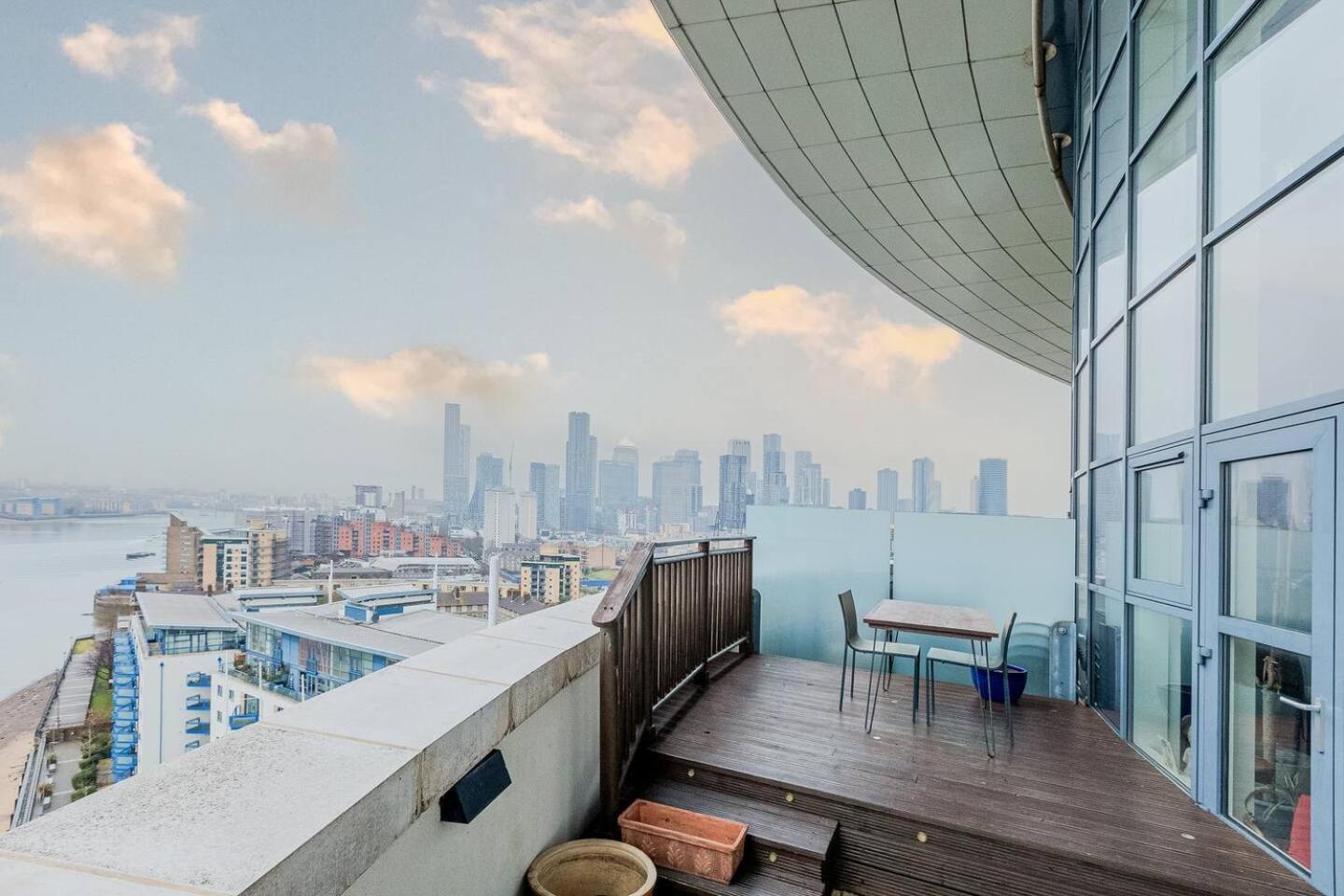 London Canary Wharf Riverside Penthouse Apartment ภายนอก รูปภาพ