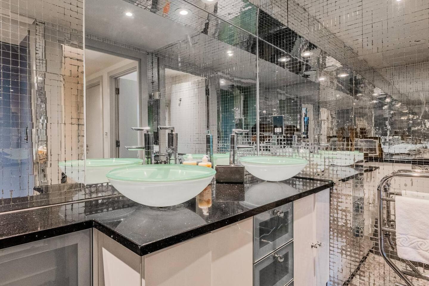 London Canary Wharf Riverside Penthouse Apartment ภายนอก รูปภาพ